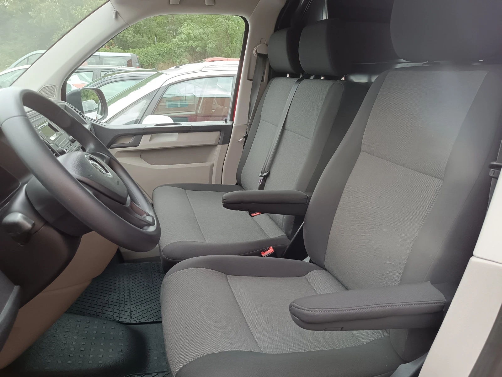 VW T6  2.0TDI 4X4/150K.c ITALIA - изображение 6