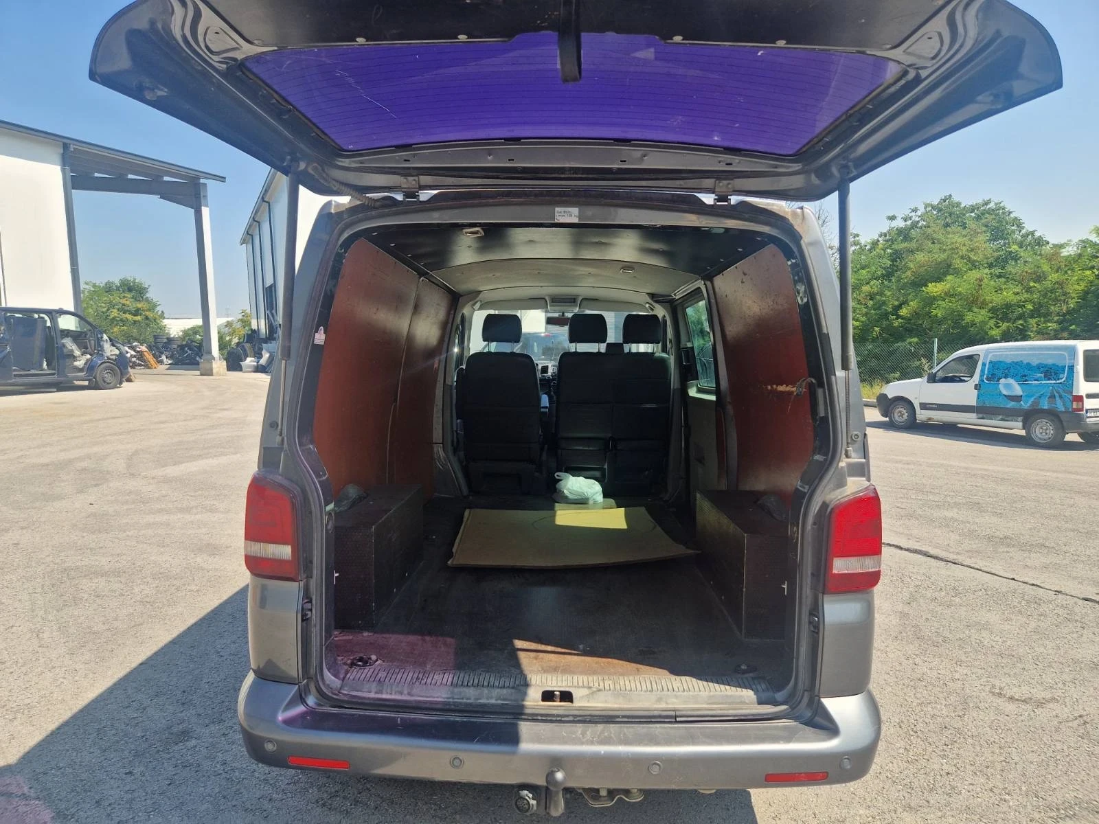 VW T5 2.5 TDI , снимка 11 - Бусове и автобуси - 55337023