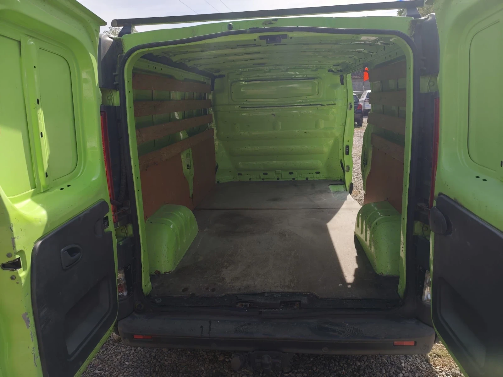 Renault Trafic 2.0DCI/115ph КЛИМАТИК, снимка 11 - Бусове и автобуси - 56412623