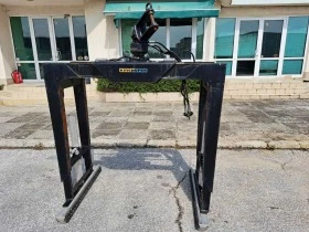 Хидравлична щипка за палети, снимка 1