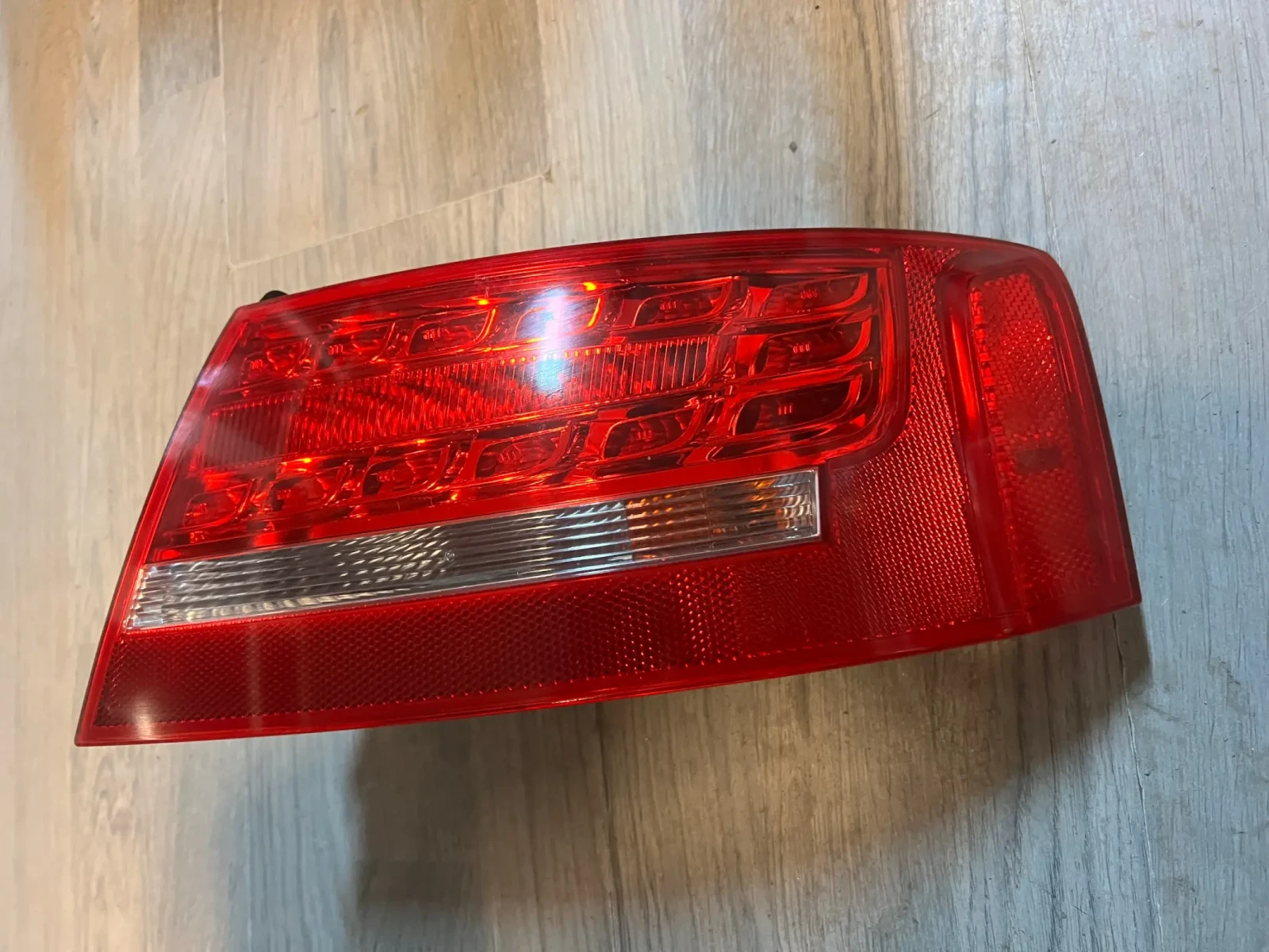 8T0945096D   AUDI A5 LED 8T0 945 096 D | Mobile.bg   4