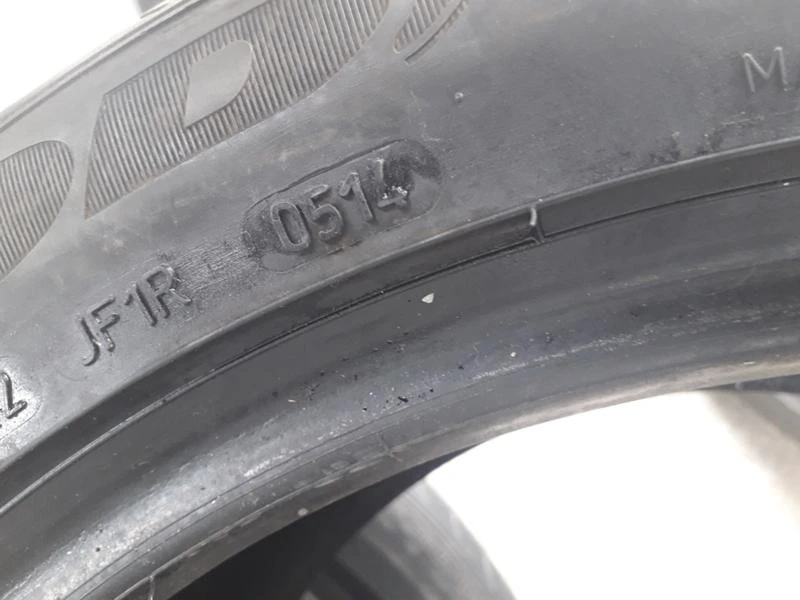 Гуми Летни 275/40R19, снимка 10 - Гуми и джанти - 24915932