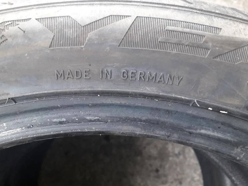 Гуми Летни 275/40R19, снимка 9 - Гуми и джанти - 24915932