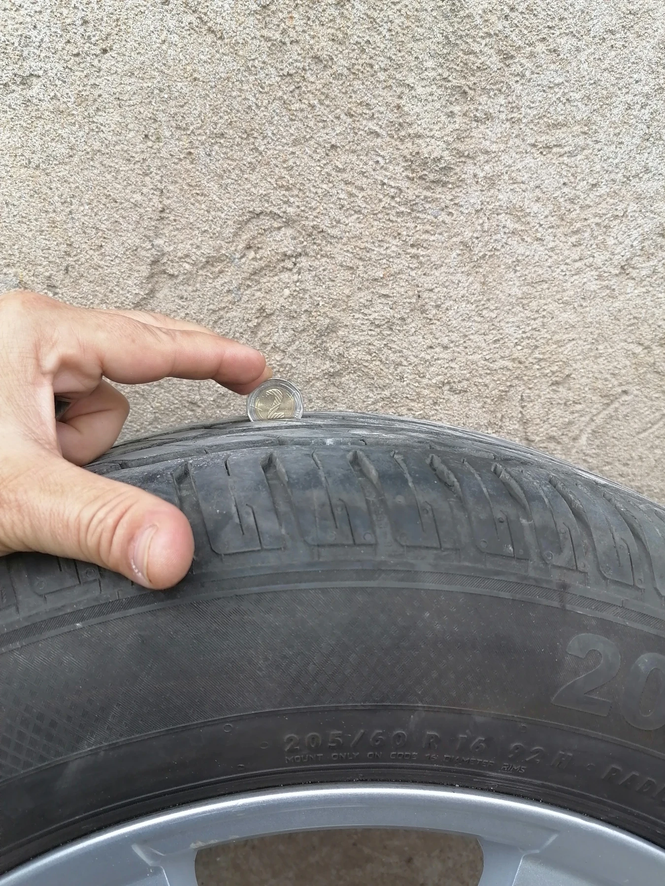    205/60R16  Toyota | Mobile.bg   8