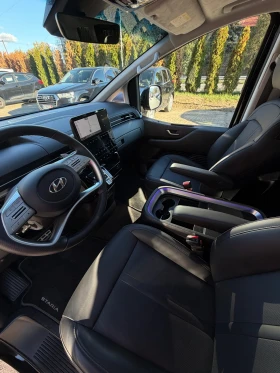 Hyundai Staria Premium, снимка 9