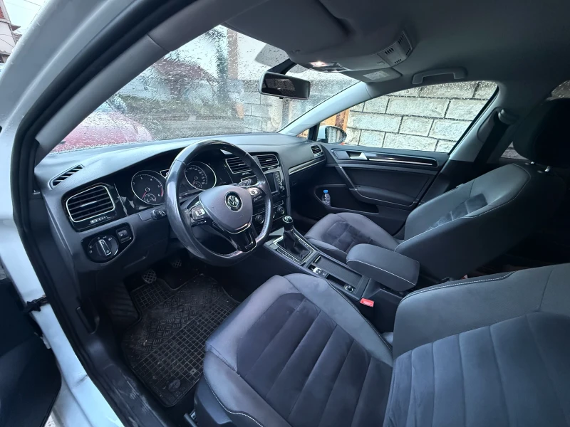 VW Golf, снимка 4 - Автомобили и джипове - 41866532
