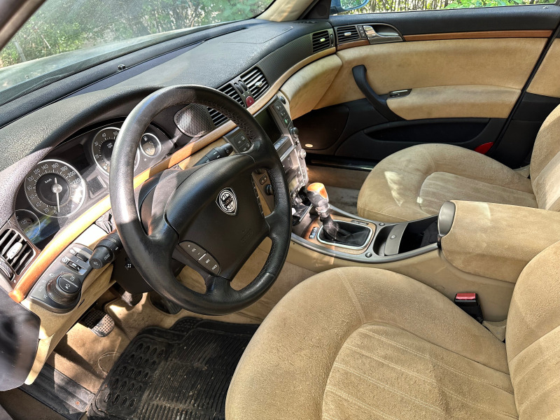 Lancia Thesis 2.0 бензин , снимка 10 - Автомобили и джипове - 45359907