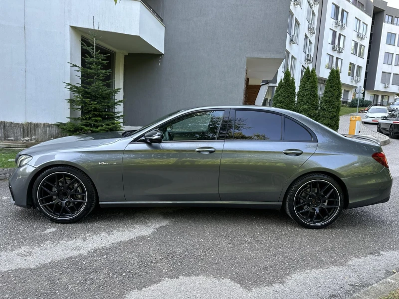 Mercedes-Benz E 220 AMG OPTIC, снимка 4 - Автомобили и джипове - 46937030