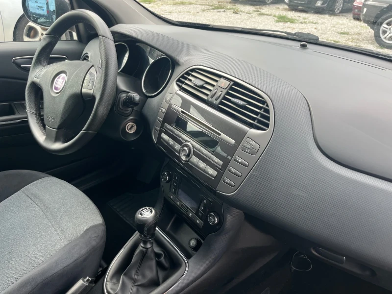 Fiat Bravo 1.9 Mjet, снимка 15 - Автомобили и джипове - 47671741