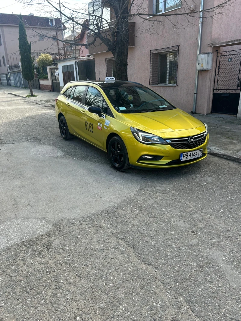 Opel Astra 1.6 cdti, снимка 1 - Автомобили и джипове - 47929605