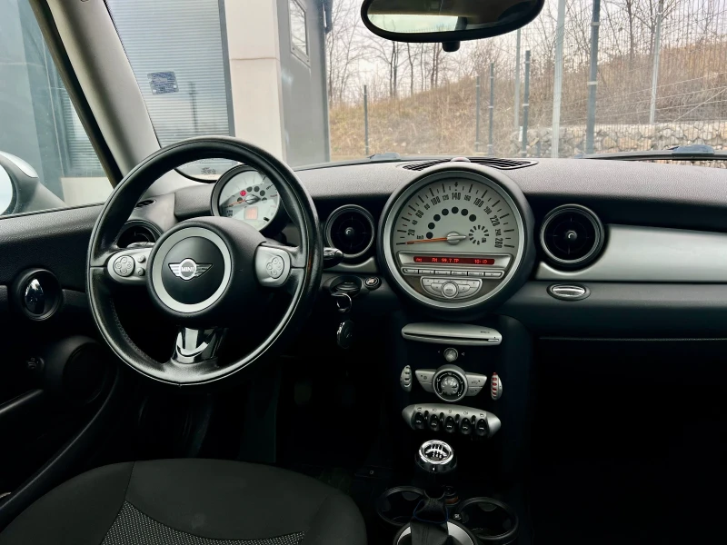 Mini One * БЕНЗИН+ ГАЗ* ПАНОРАМА* , снимка 8 - Автомобили и джипове - 48317969