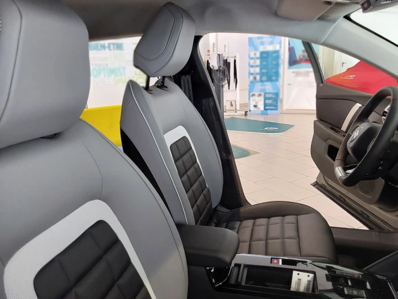 Citroen C4 Cactus НОВ!MAX/156HP/CAM/NAVI/LED/AMBI/HUD/TSR/168v, снимка 13 - Автомобили и джипове - 49760925