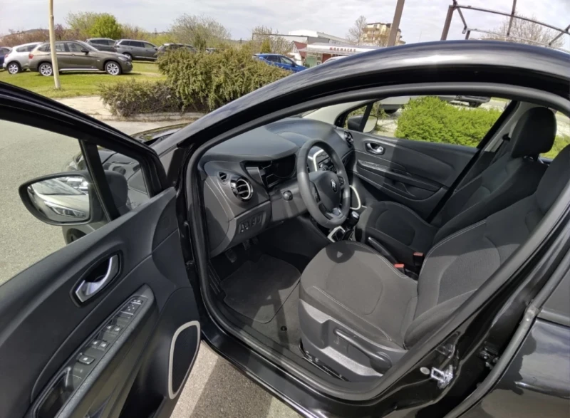 Renault Captur 1, 3 TURBO, снимка 6 - Автомобили и джипове - 52283964