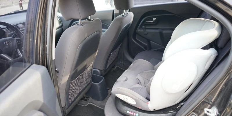 Kia Rio III, снимка 9 - Автомобили и джипове - 52685916