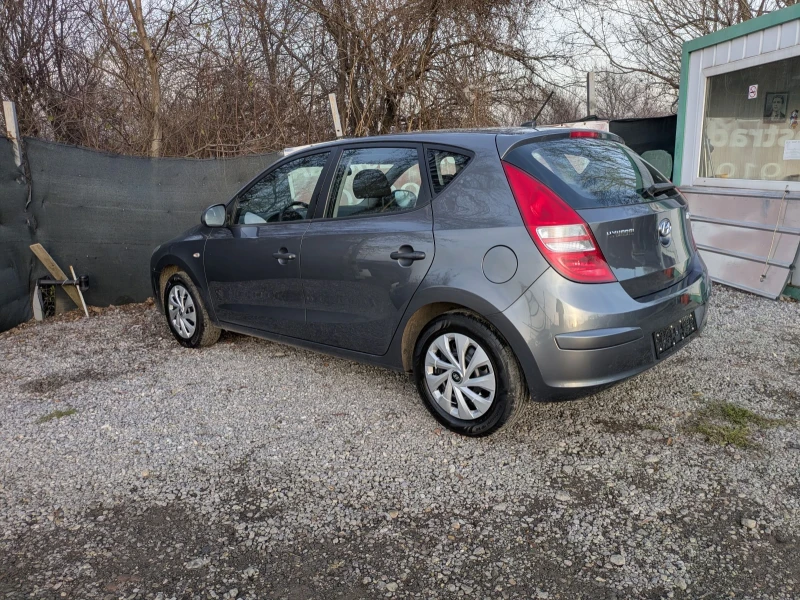 Hyundai I30 1.4i, снимка 4 - Автомобили и джипове - 52840968