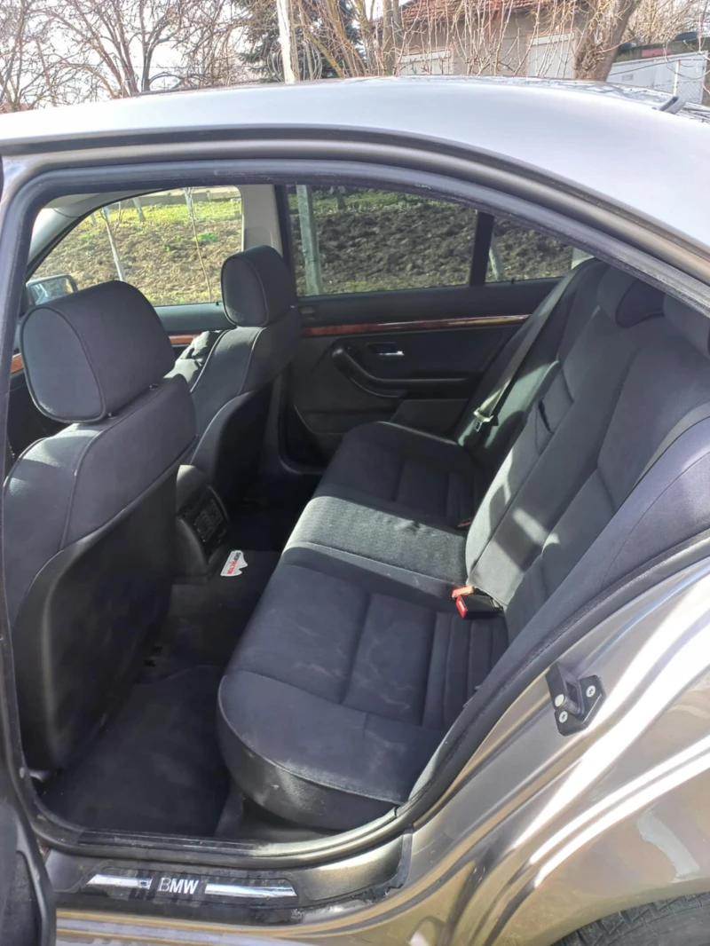 BMW 523, снимка 6 - Автомобили и джипове - 53000571