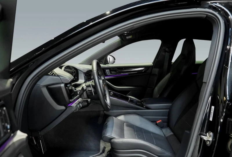 Porsche Panamera 4/FACELIFT/BOSE/360/HEAD UP/LED-MATRIX/, снимка 9 - Автомобили и джипове - 53107802