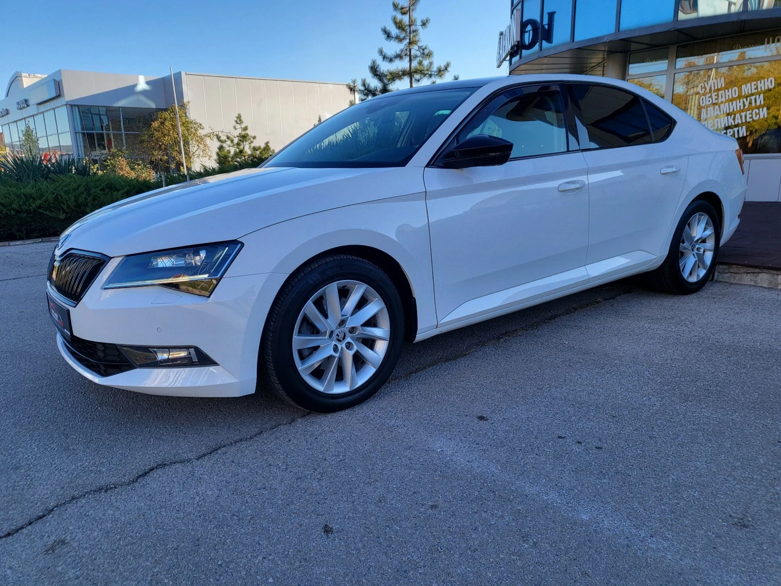 Skoda Superb 2.0TDI 4x4 - изображение 3