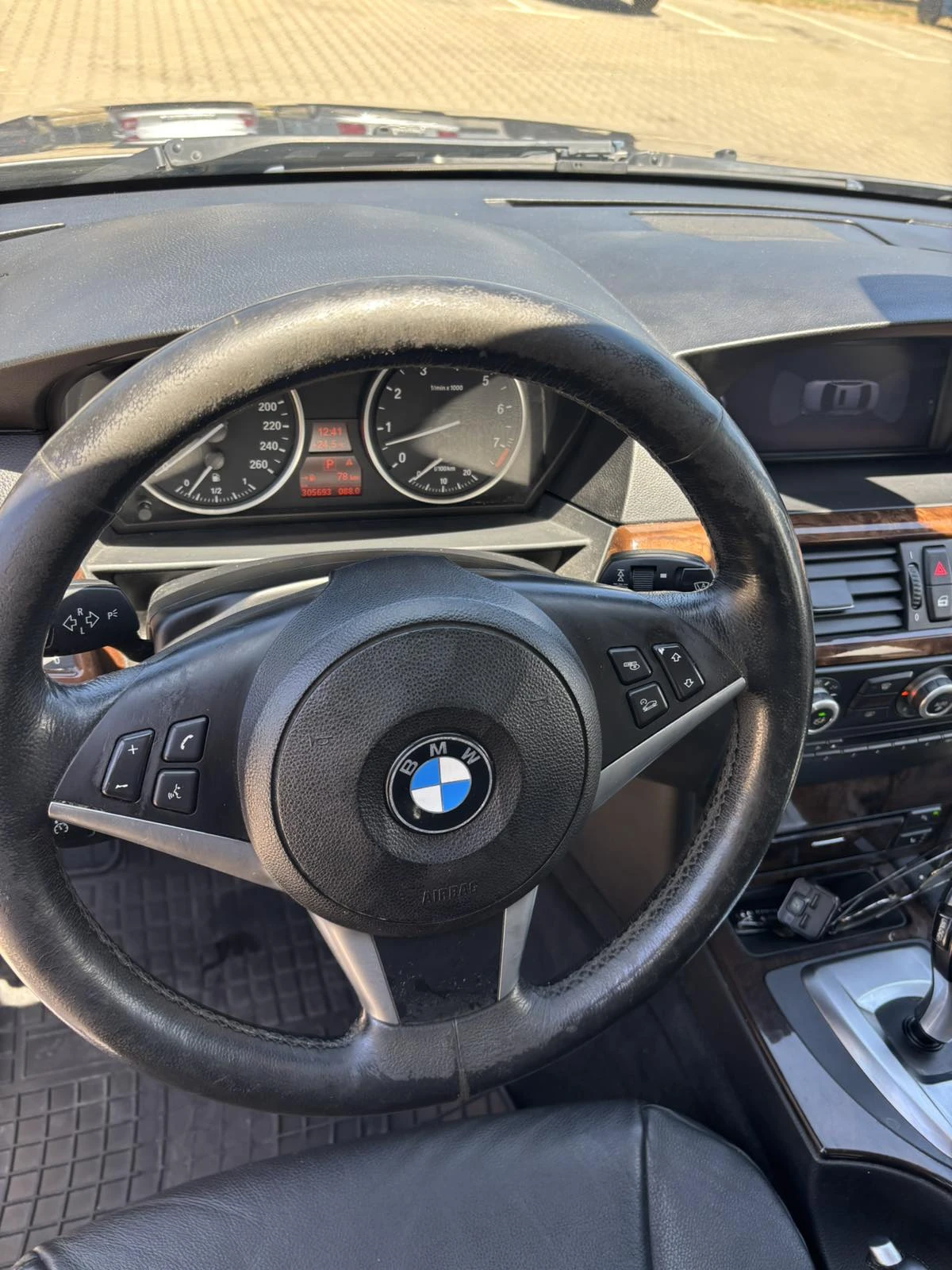BMW 528  - изображение 7
