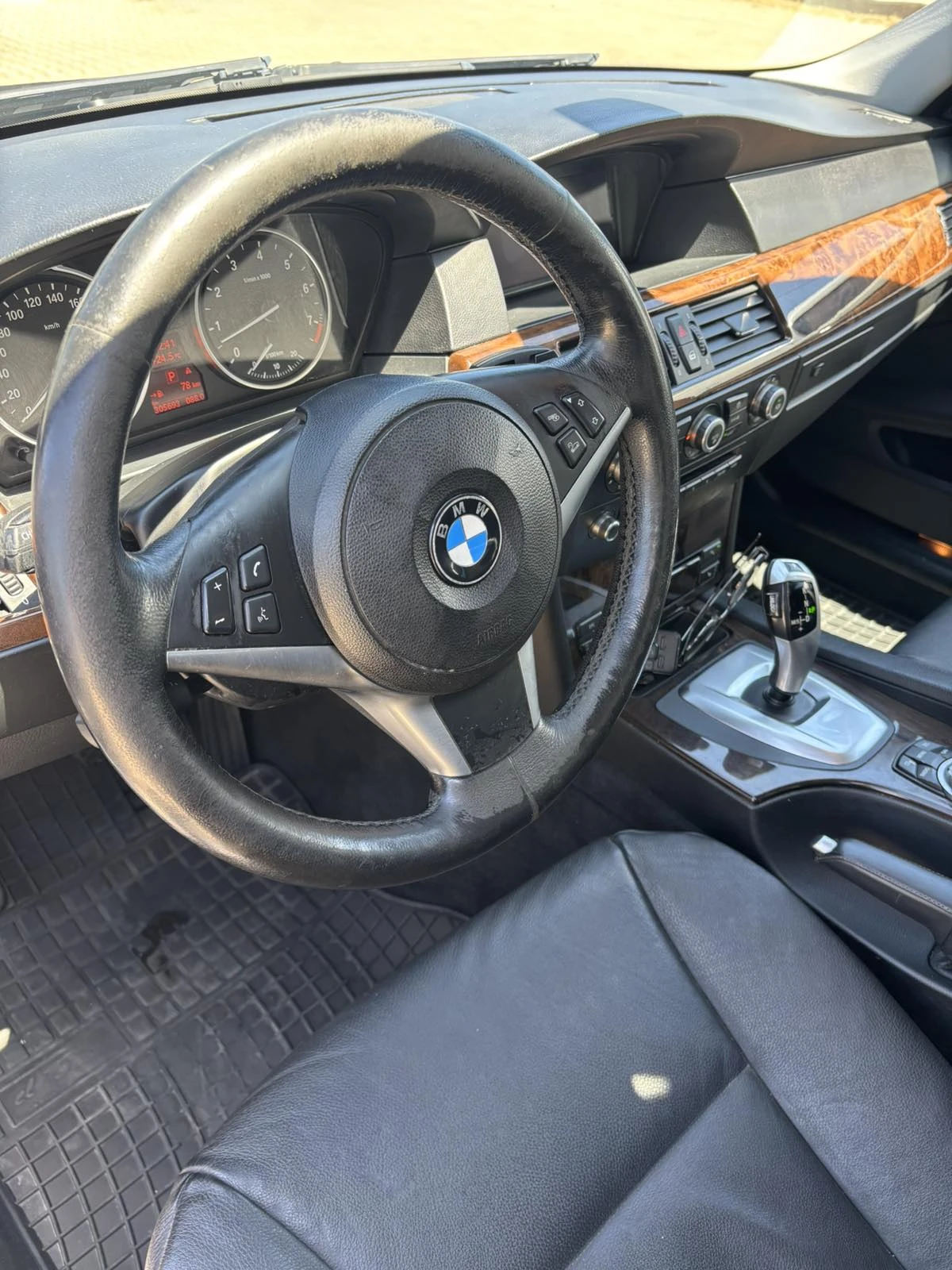 BMW 528  - изображение 6