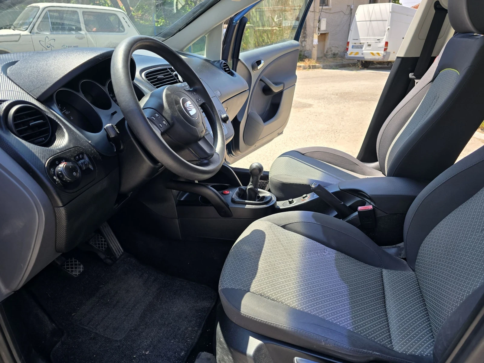 Seat Altea 1.6   | Mobile.bg   15