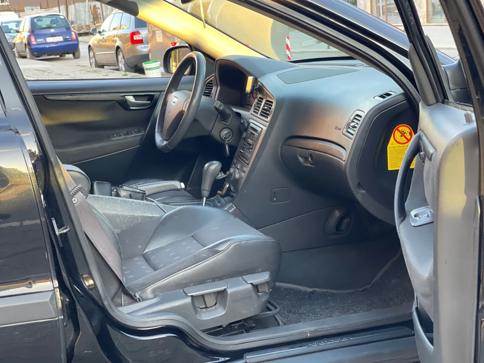 Volvo S60 2.4 - изображение 6