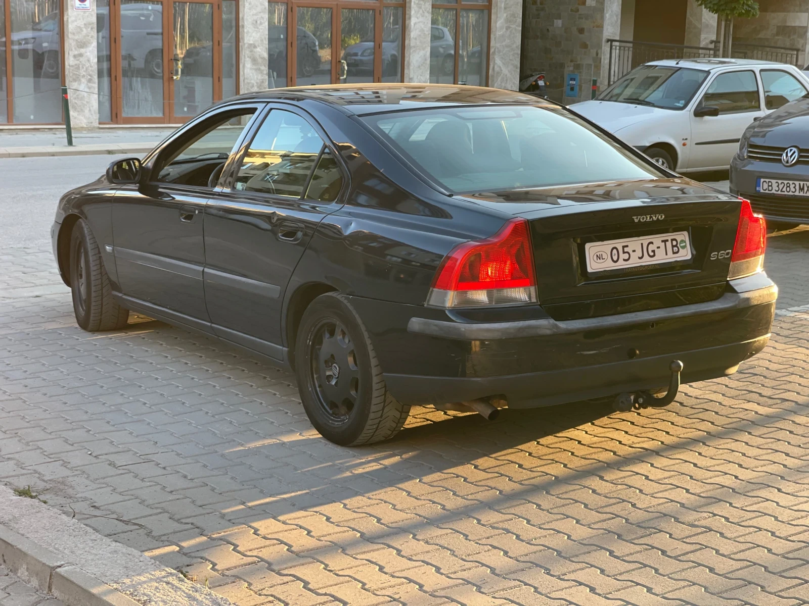 Volvo S60 2.4 - изображение 4
