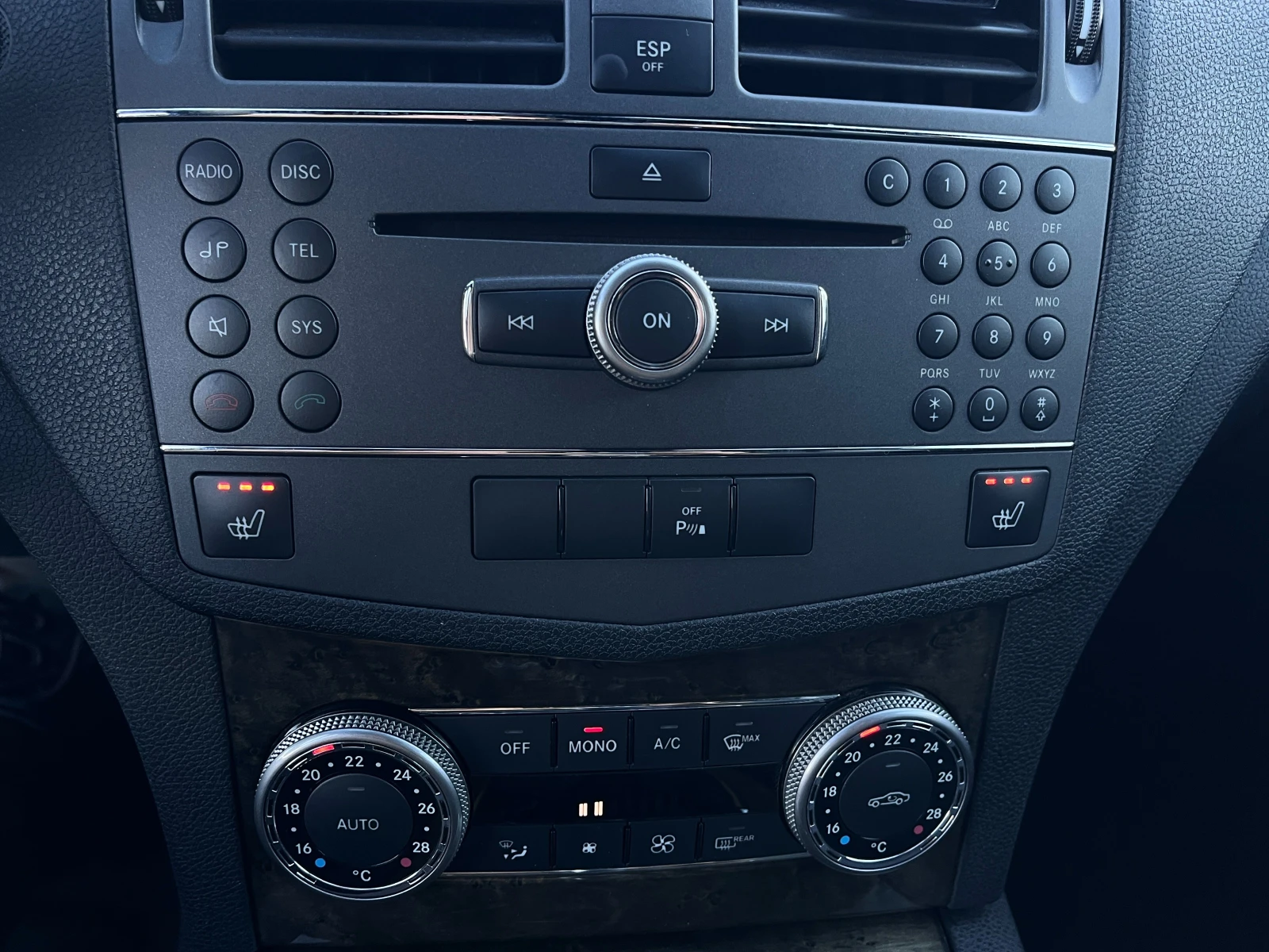 Mercedes-Benz C 220 //AMG - BiXenon +  | Mobile.bg   11