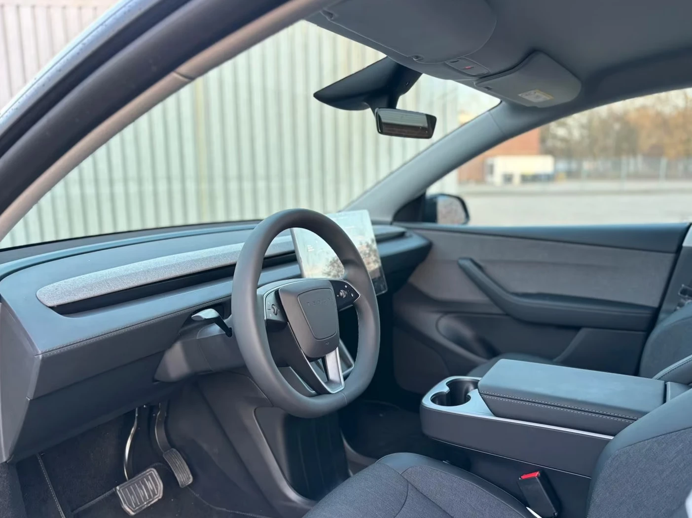 Tesla Model Y Standart* NEW MODEL - изображение 4