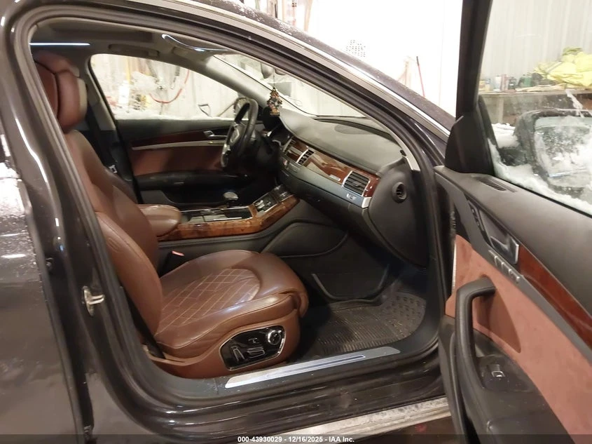 Audi A8 4.2L V-8 DI, DOHC, VVT, 372HP All Wheel Drive - изображение 10