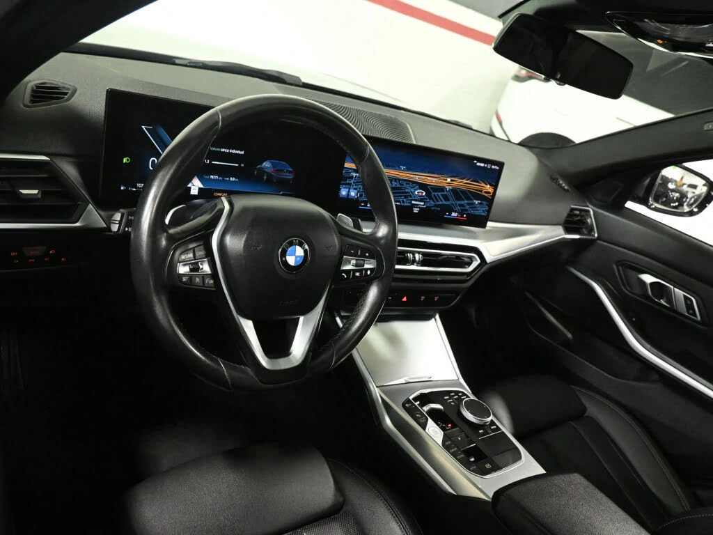 BMW 330 xDrive* АвтоКредит* (Цена до БГ) , снимка 4 - Автомобили и джипове - 53939051