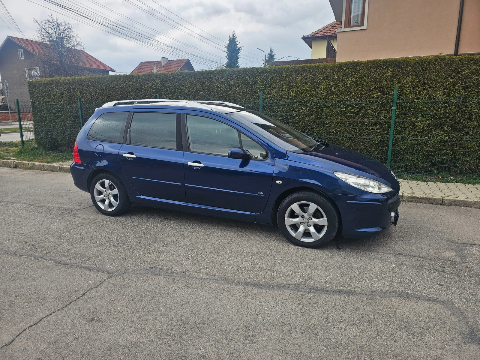 Peugeot 307 1.6HDI-Гаражно-климатр, снимка 9 - Автомобили и джипове - 54073893