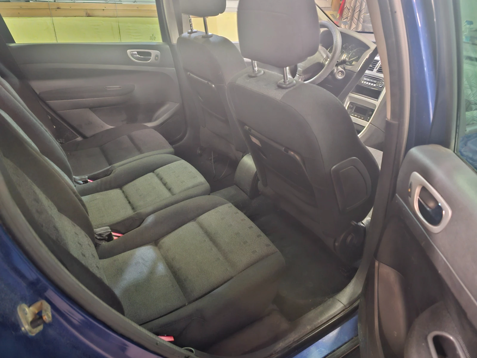 Peugeot 307 1.6HDI-Гаражно-климатр, снимка 13 - Автомобили и джипове - 54073893