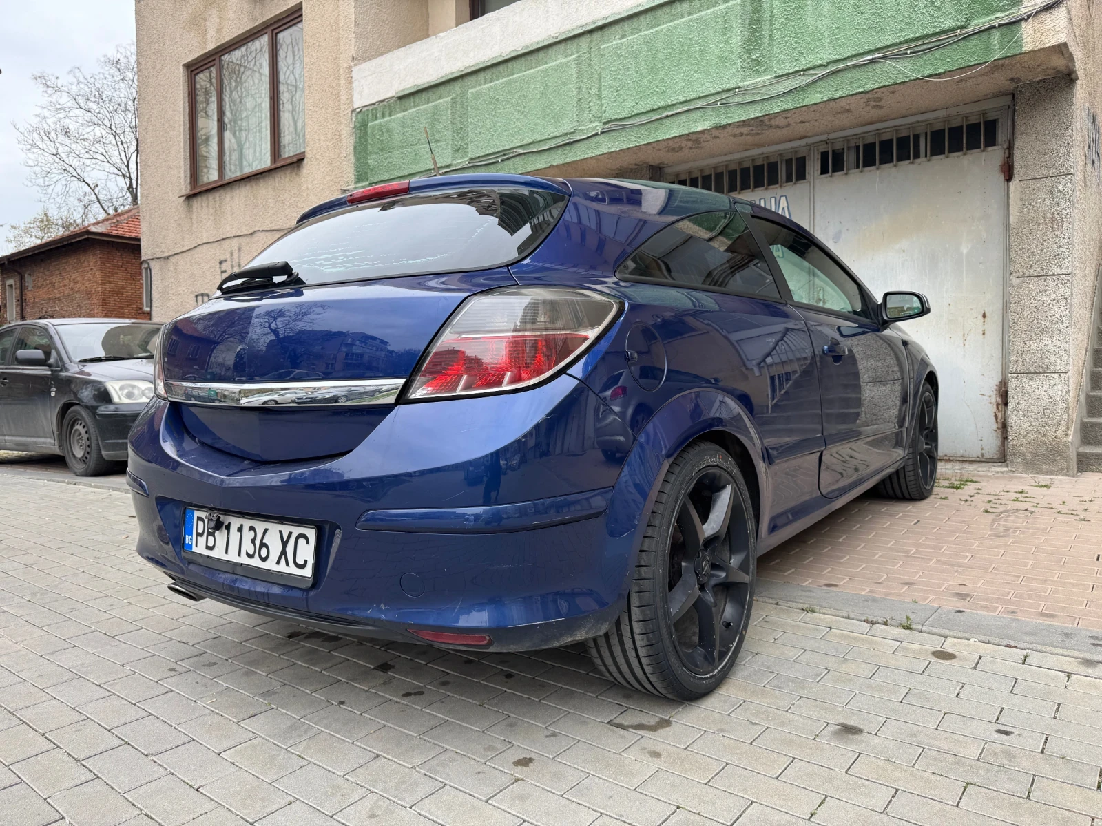 Opel Astra H GTC, снимка 2 - Автомобили и джипове - 54165779