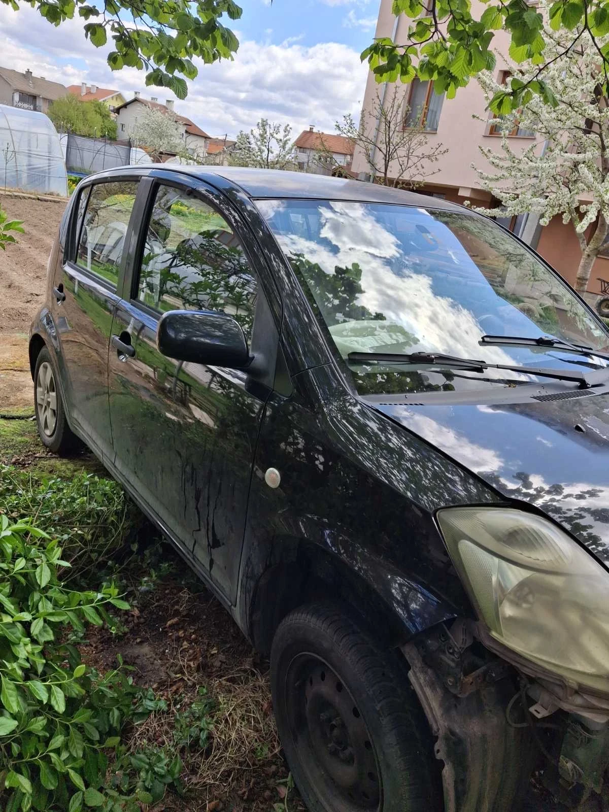 Daihatsu Sirion, снимка 5 - Автомобили и джипове - 54322125