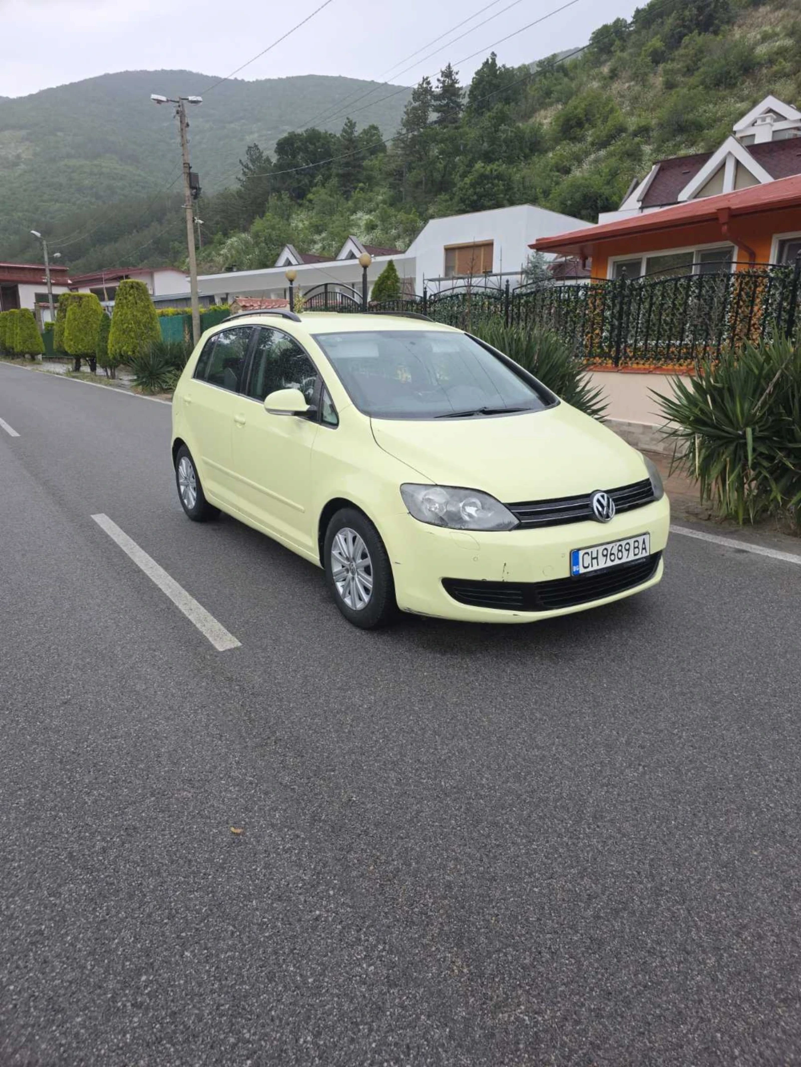 VW Golf Plus, снимка 2 - Автомобили и джипове - 54730375