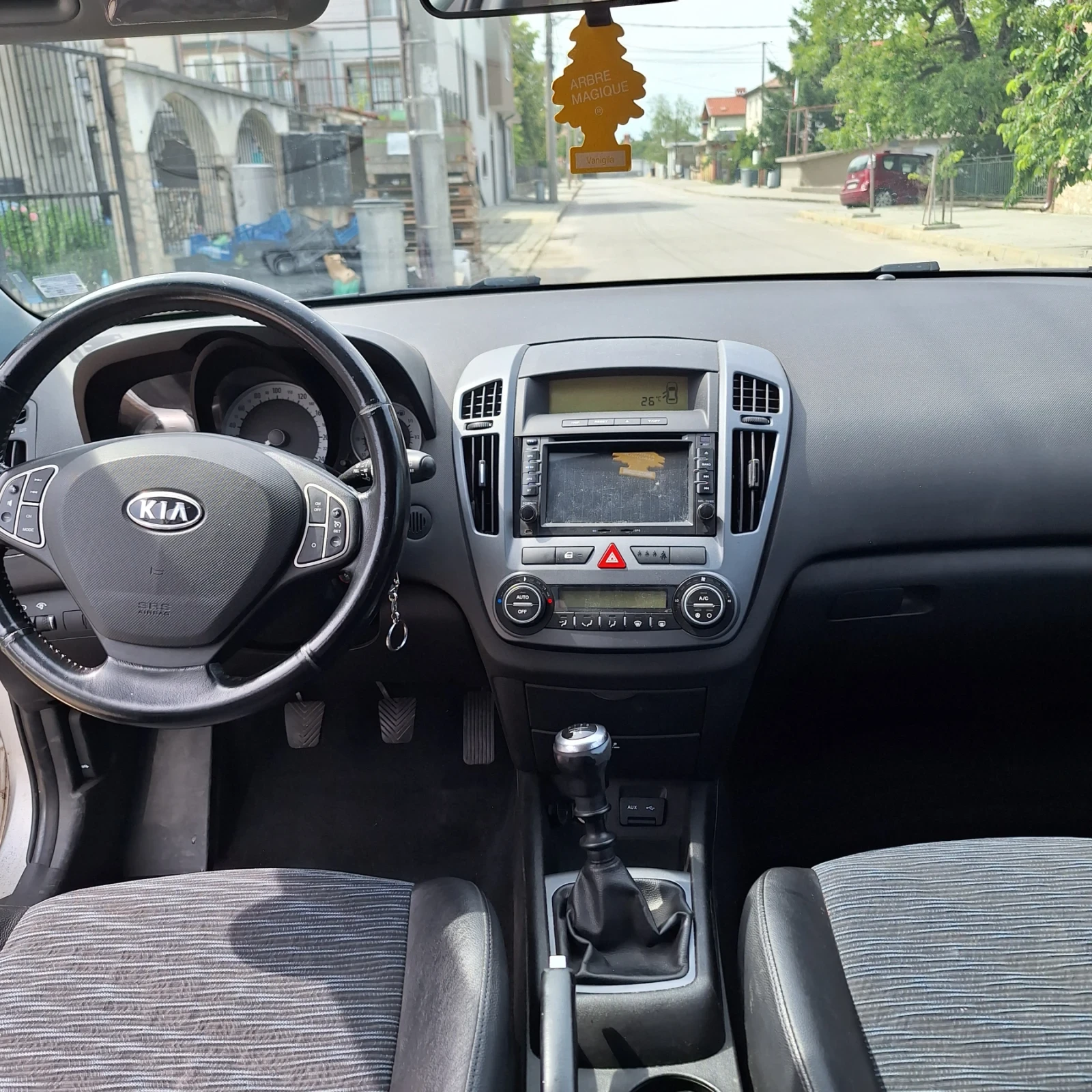 Kia Ceed 2.0  143 кс. Ръчни скорости, снимка 10 - Автомобили и джипове - 54879690