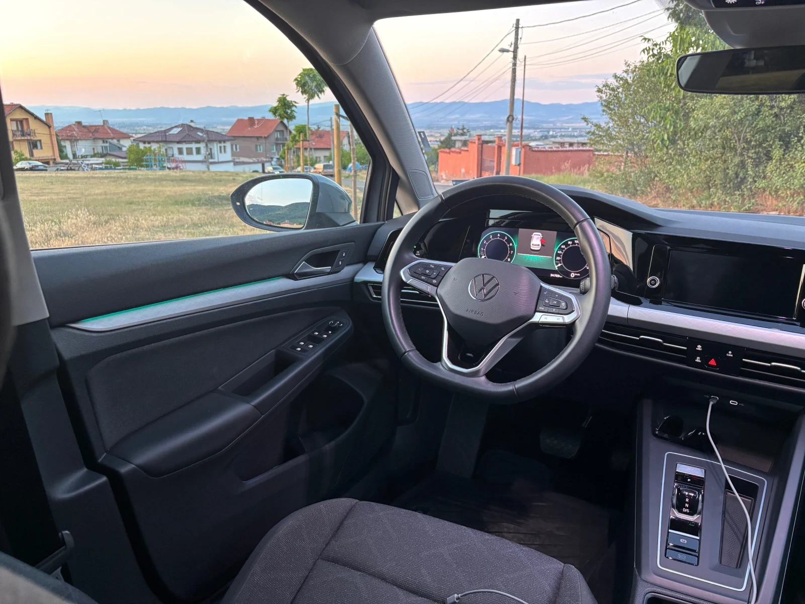 VW Golf eTSI DSG, снимка 10 - Автомобили и джипове - 54918281