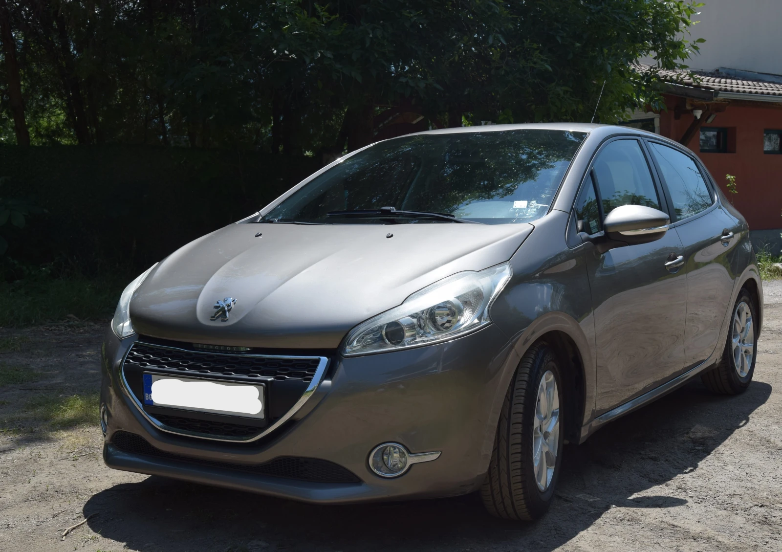 Peugeot 208 2012, бензин, 1.6