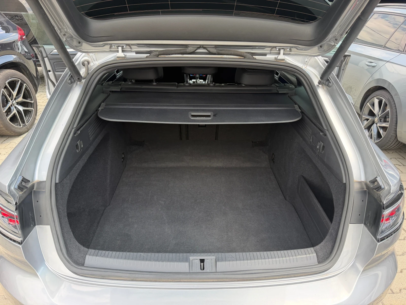 VW Arteon 2.0TDI#R-LINE#SHOOTING BRAKE#MATRIX#DISTR#ALCANTAR, снимка 14 - Автомобили и джипове - 55005236