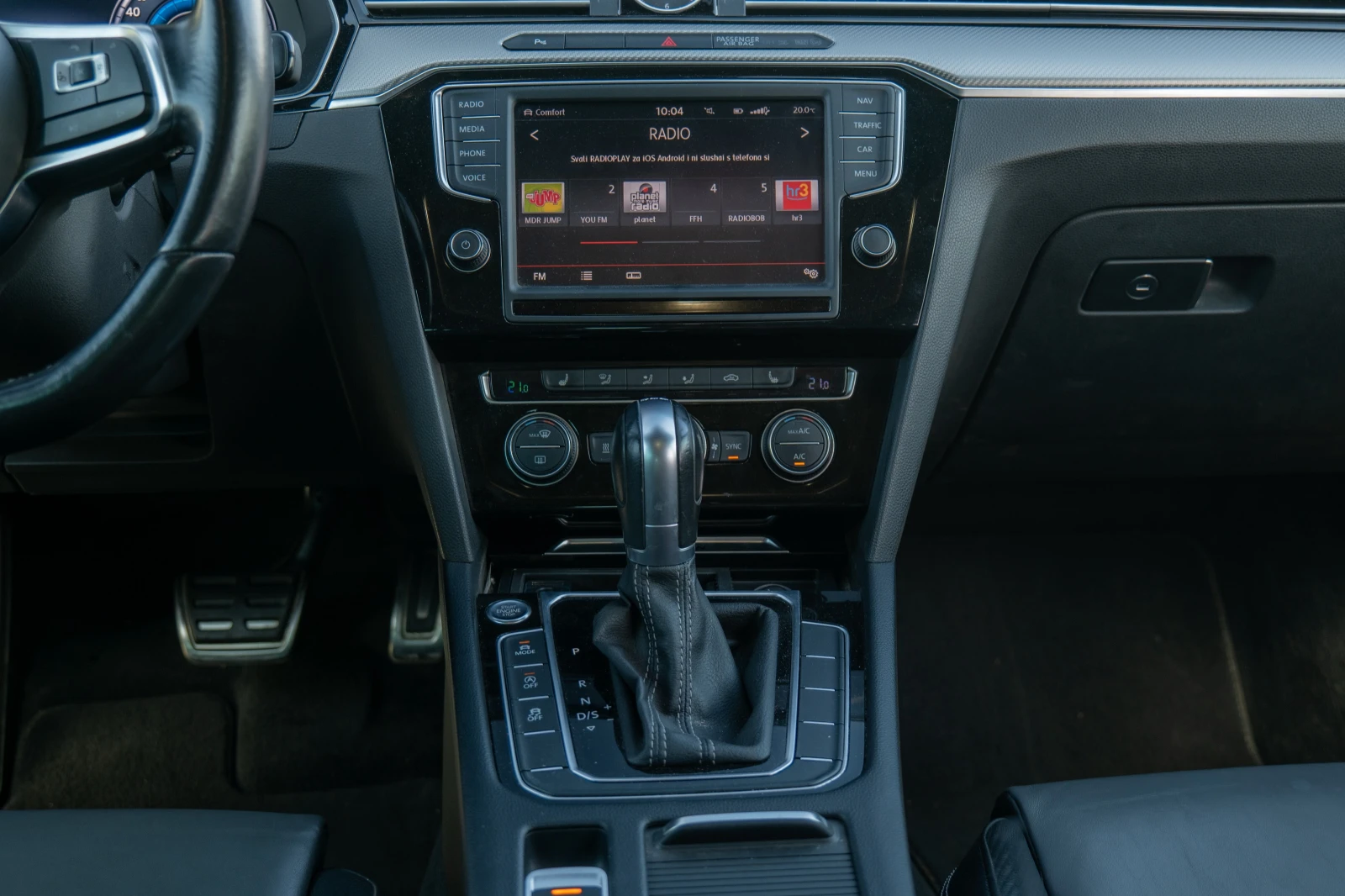 VW Passat R-line, Digital, Panorama, снимка 9 - Автомобили и джипове - 55061601