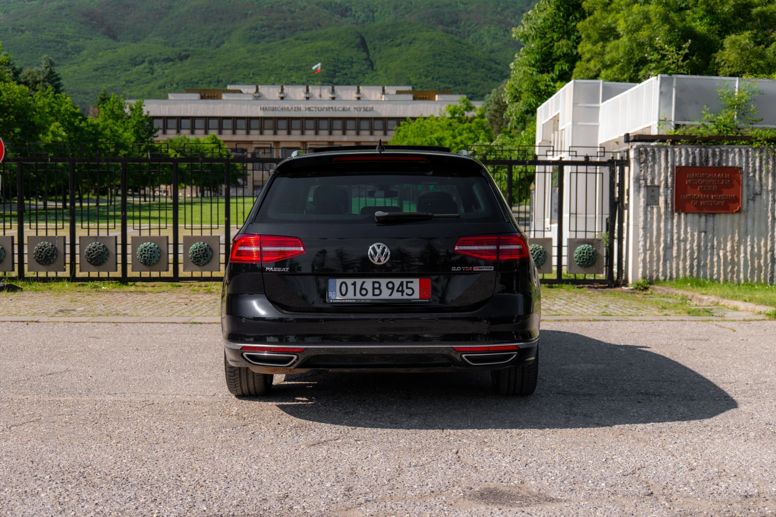 VW Passat R-line, Digital, Panorama, снимка 5 - Автомобили и джипове - 55061601