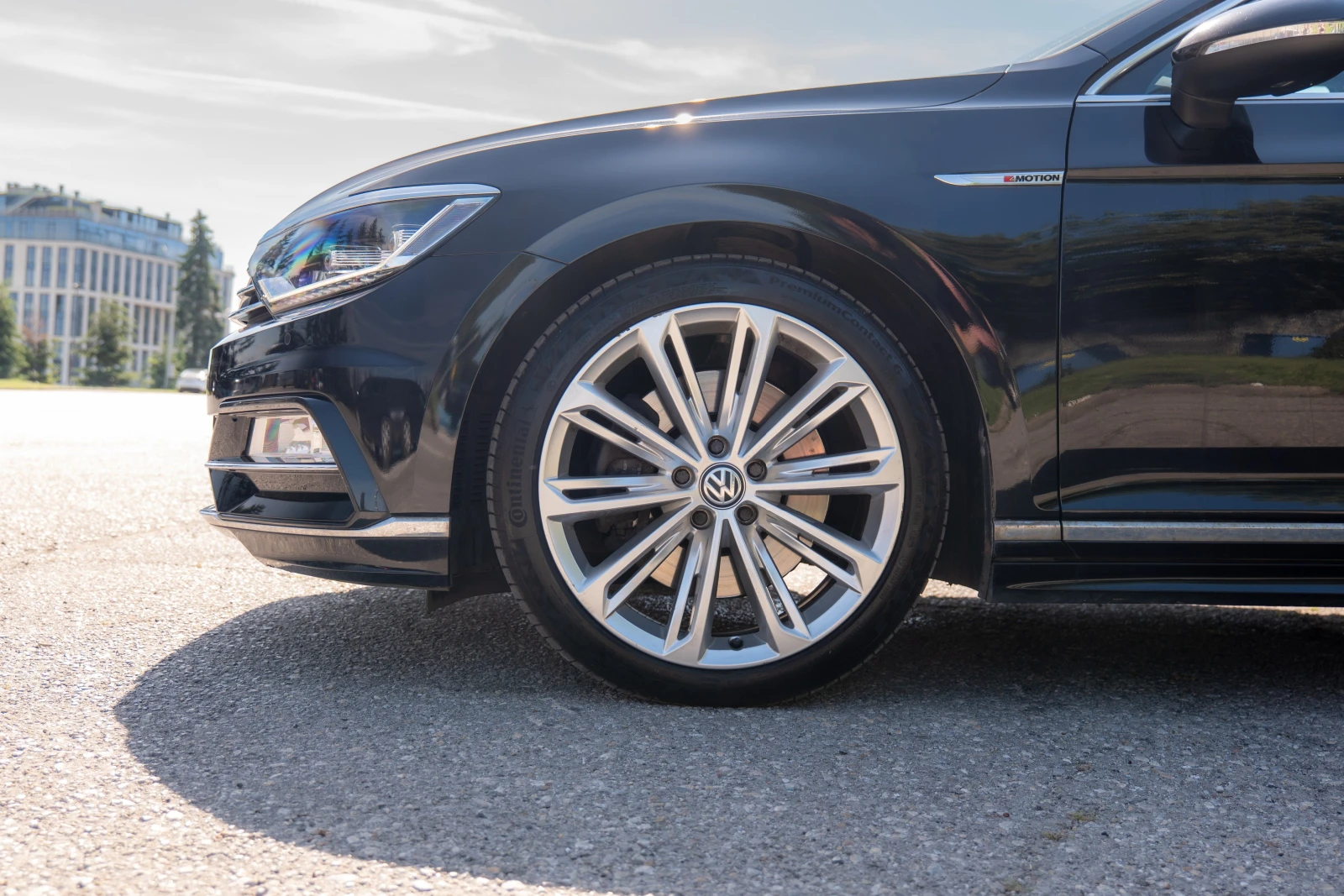 VW Passat R-line, Digital, Panorama, снимка 15 - Автомобили и джипове - 55061601