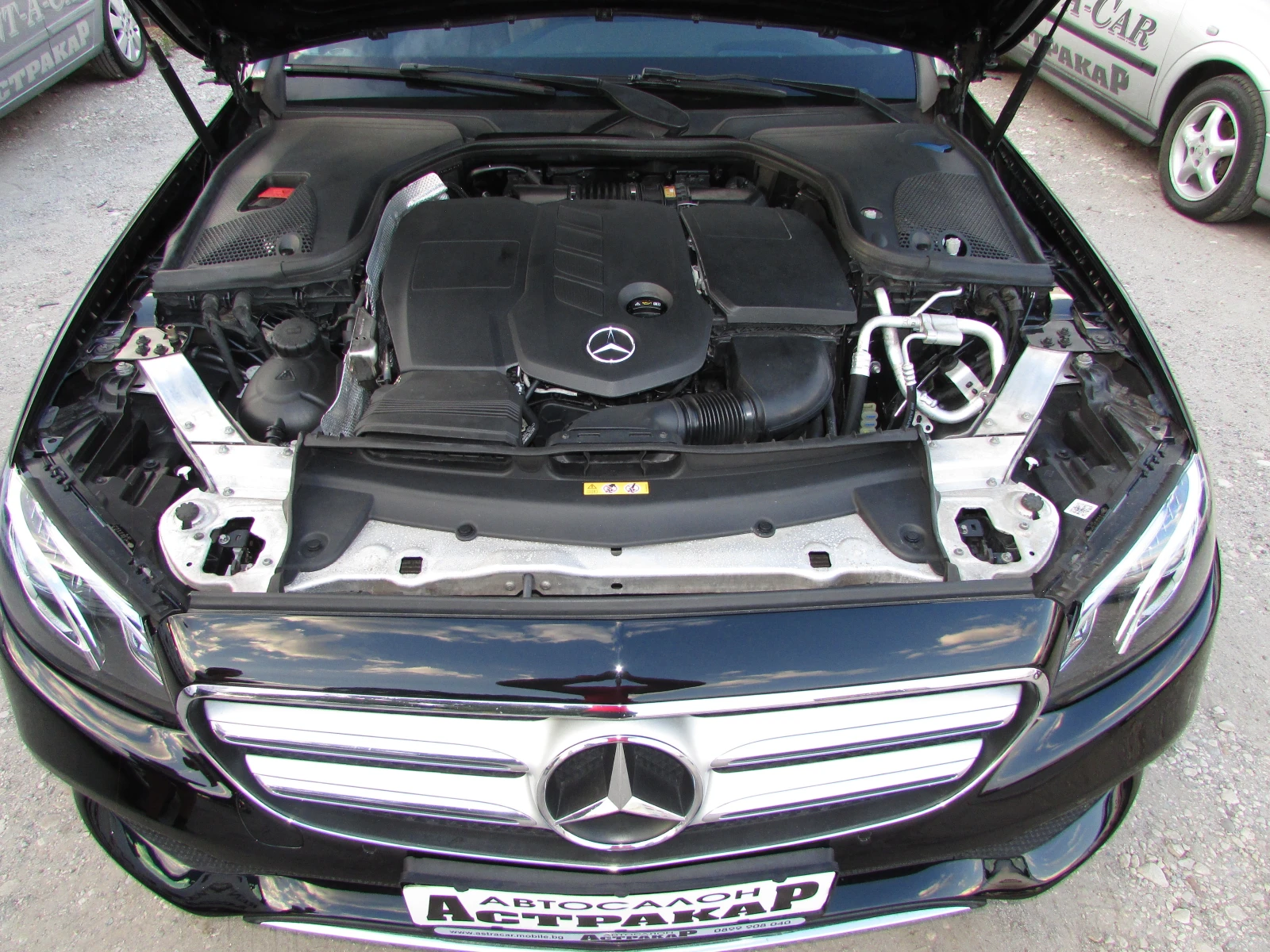 Mercedes-Benz E 220 CDI EURO6B, снимка 16 - Автомобили и джипове - 55449855