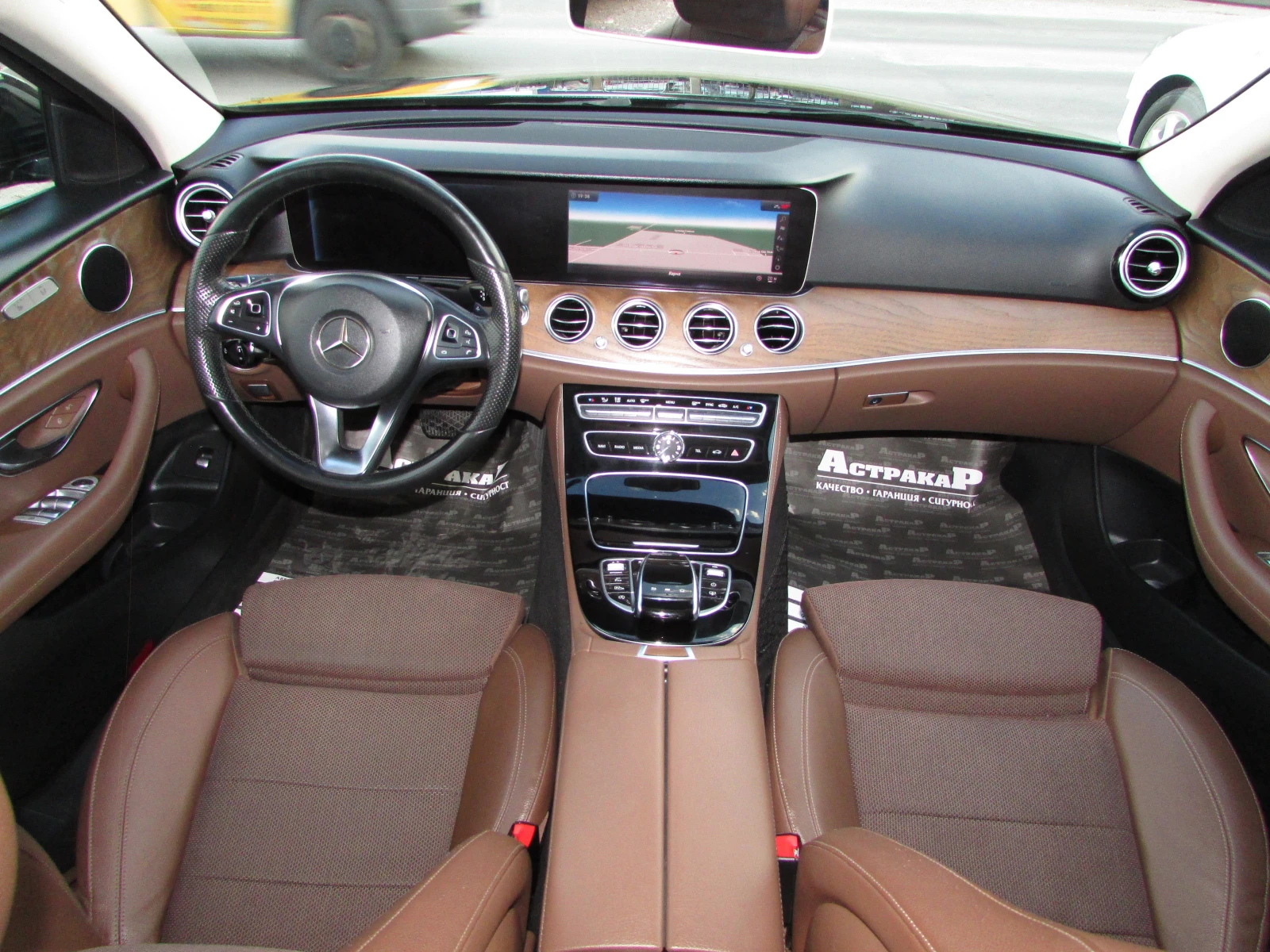 Mercedes-Benz E 220 CDI EURO6B, снимка 7 - Автомобили и джипове - 55449855