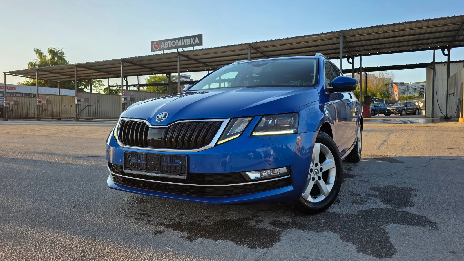 Skoda Octavia DISTRONIC/NAVI/FUL-FUL, снимка 3 - Автомобили и джипове - 55514062