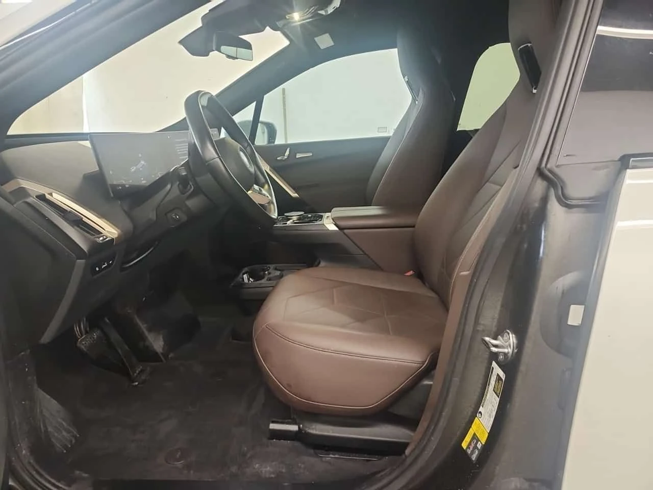 BMW iX  XDRIVE50 * CARFAX * БЕЗ ПЪРВОНАЧАЛНА ВНОСКА, снимка 5 - Автомобили и джипове - 55544667