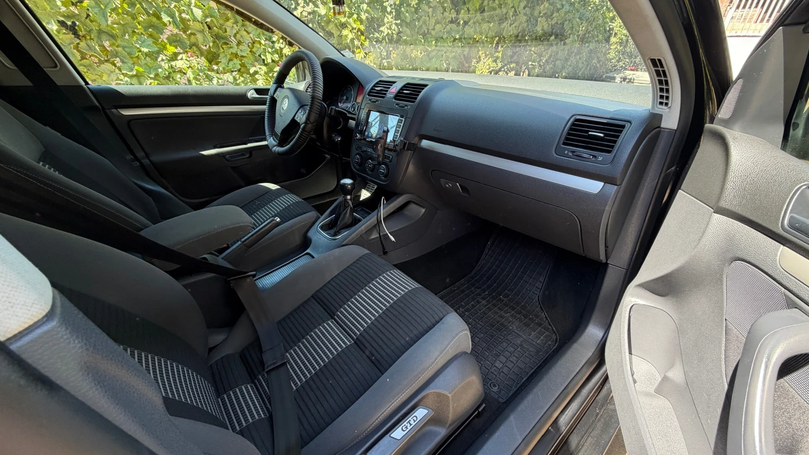 VW Golf 1.9TDI, снимка 9 - Автомобили и джипове - 55687668