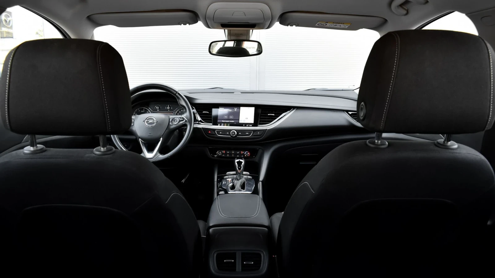 Opel Insignia, снимка 4 - Автомобили и джипове - 55794896