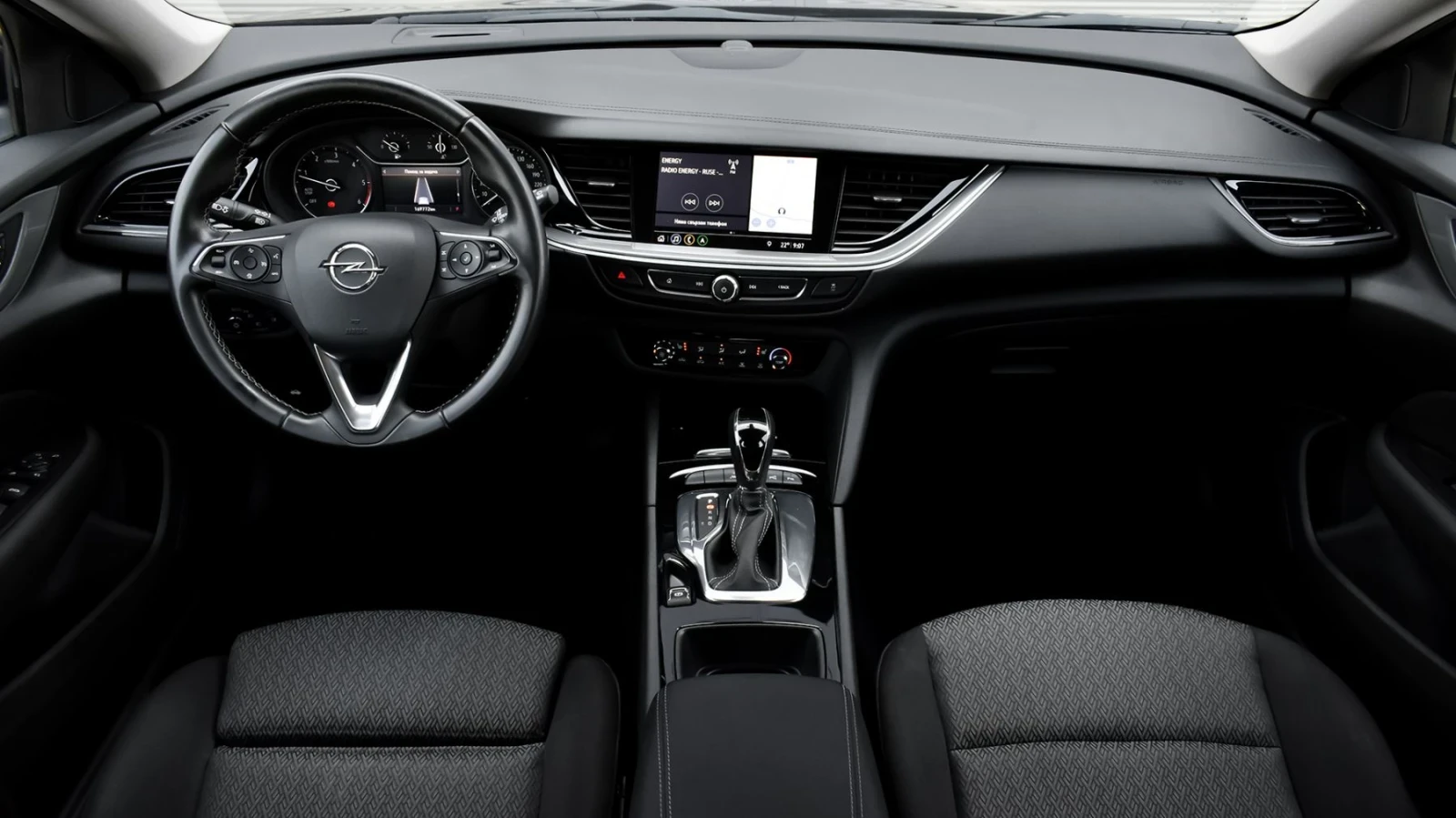 Opel Insignia, снимка 5 - Автомобили и джипове - 55794896